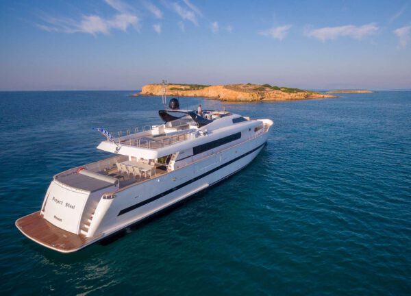 luxusyacht bugari 112 project steel griechenland