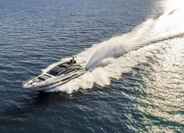 luxusyacht pershing 9x baloo iii