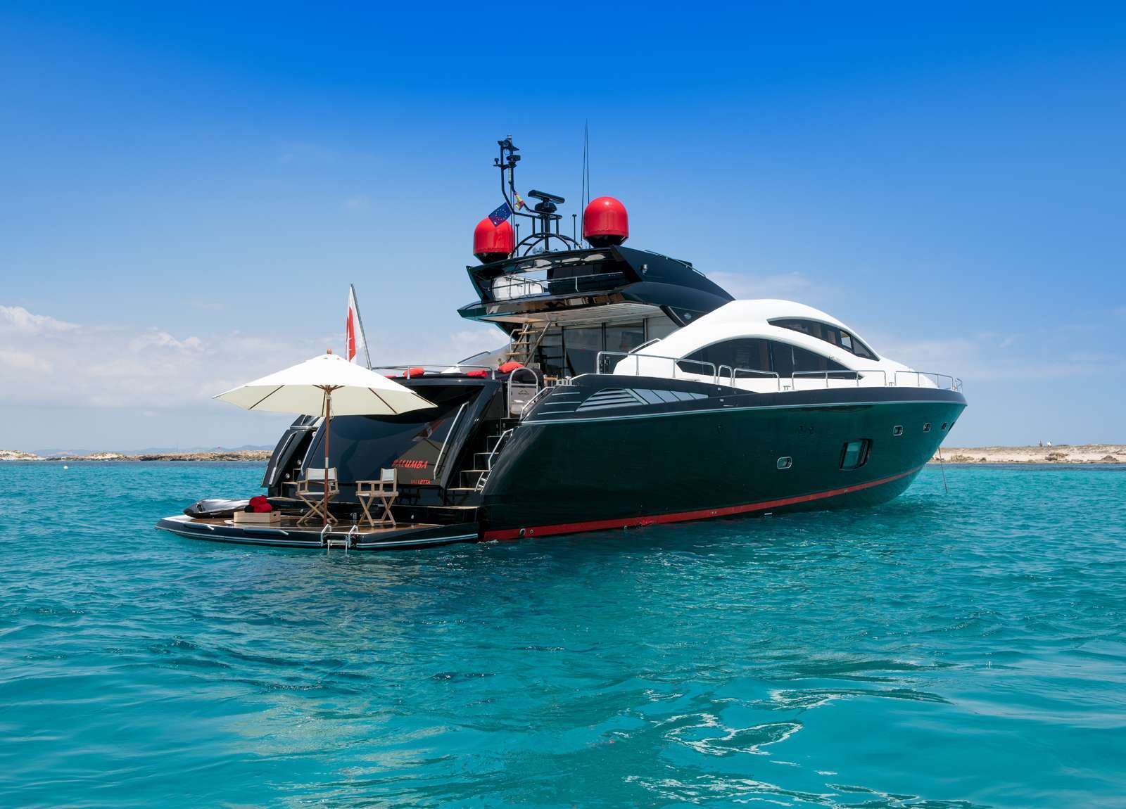 luxusyacht sunseeker predator 84 palumba balearics