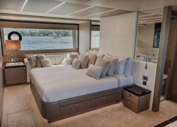 Doppelbettkabine luxusyacht sunseeker 76 lady m mallorca