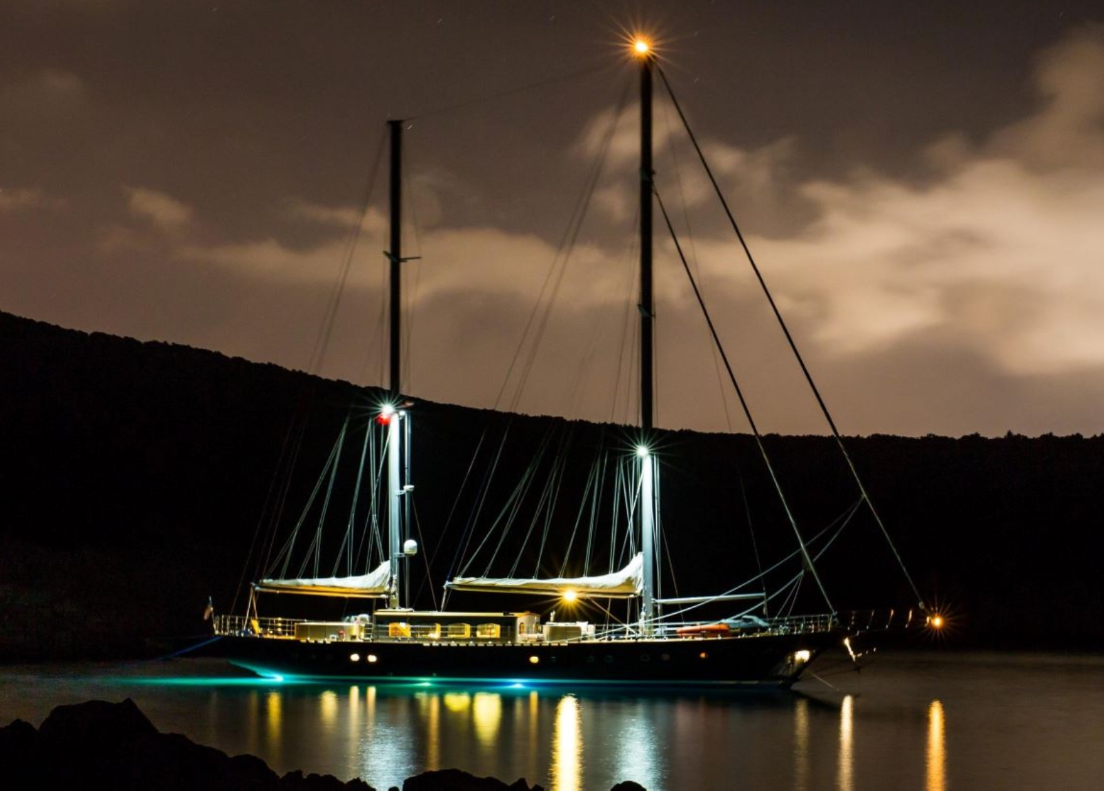 sailing yacht lepietre nacht