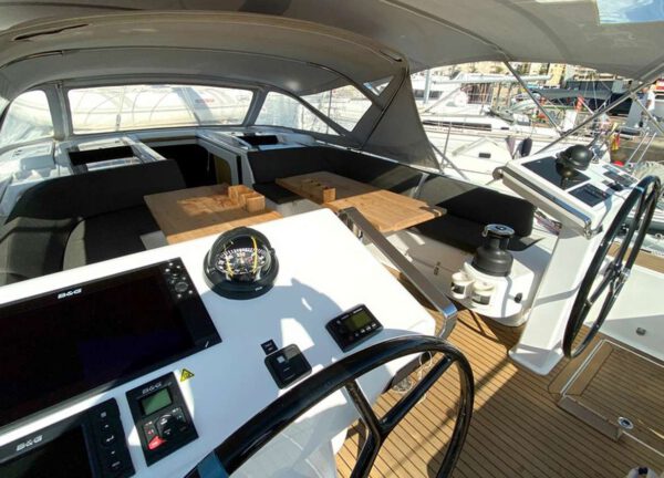 Oberdeck Segelyacht hanse 548 Mallorca