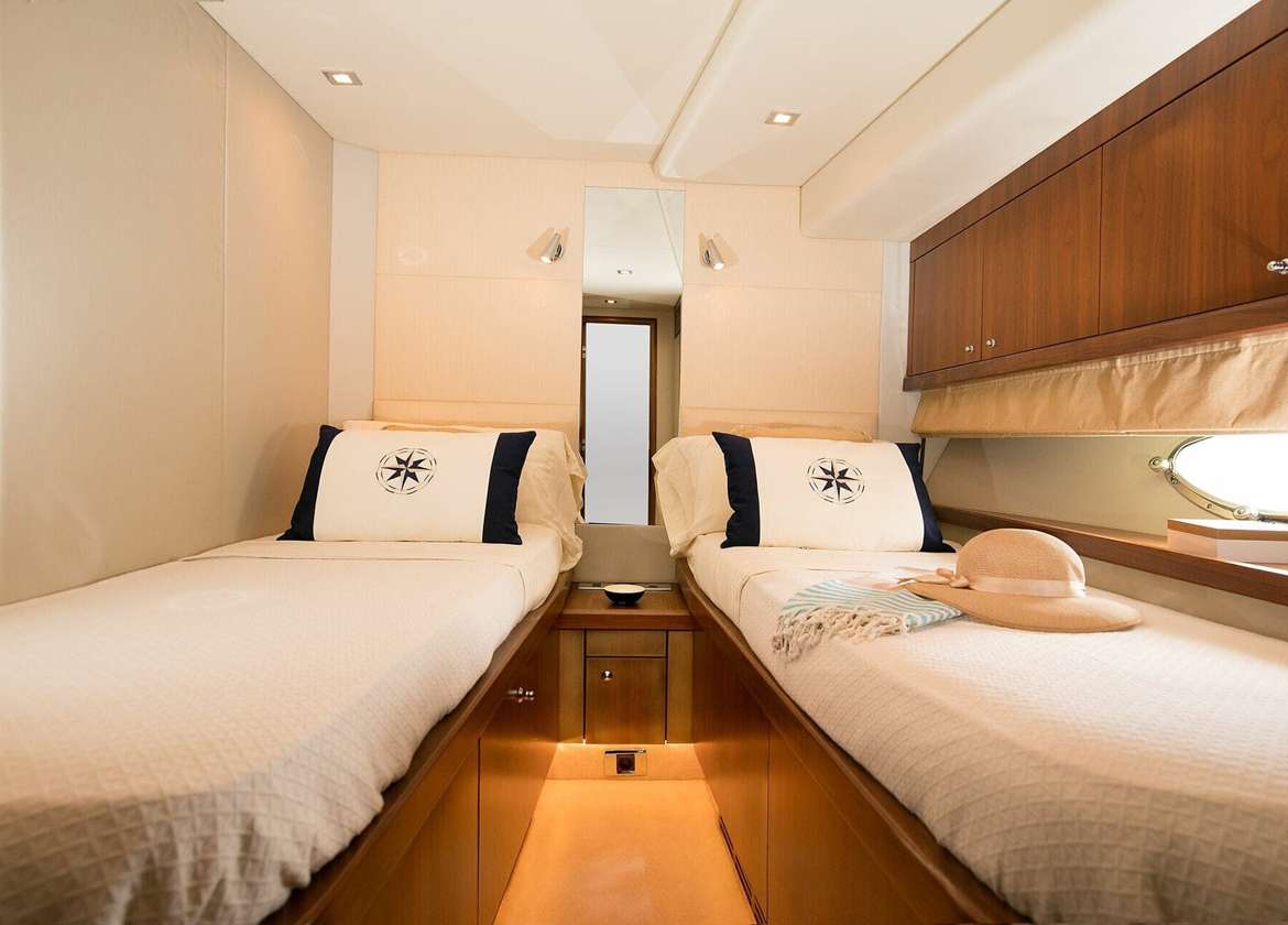 Doppelkabine Motoryacht sunseeker manhattan 66 mediterrani