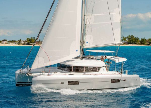 Katamaran lagoon 42 charter Mallorca