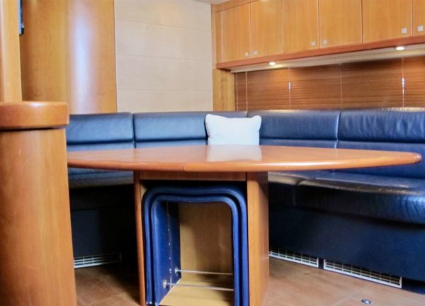 Lounge Motoryacht sunseeker portofino 53 pavito Balearen