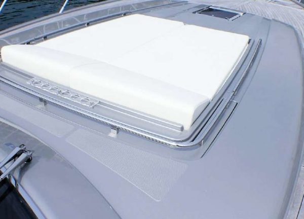 Motoryacht riva virtus 63 headquarters Sonnenbetten