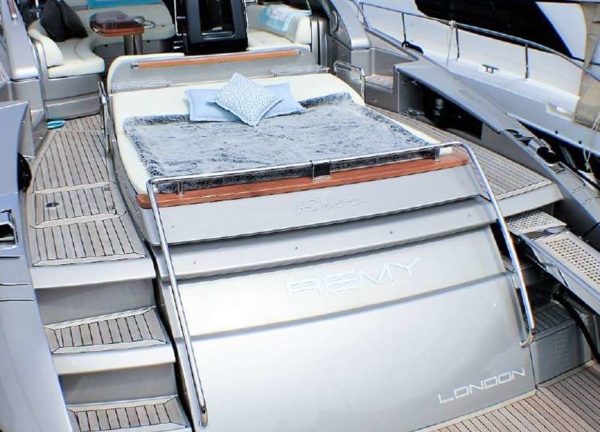 Heck Motoryacht riva virtus 63 headquarters