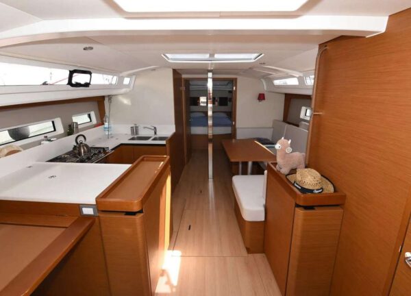 Lounge Segelyacht sun odyssey 440 rebelezza Mallorca