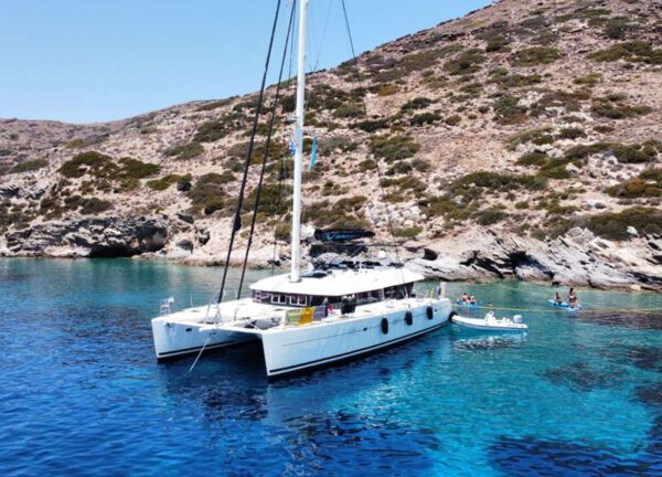 catmaran charter lagoon 620 ibiza